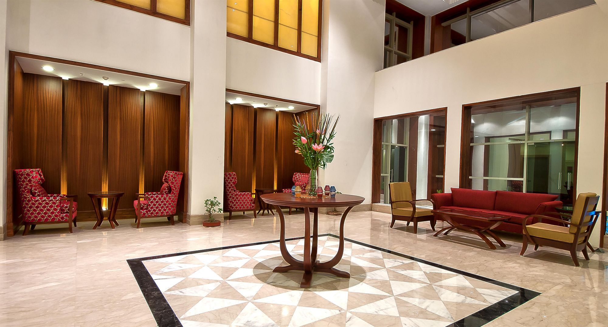 The Golden Plaza Hotel Panchkula Exterior photo
